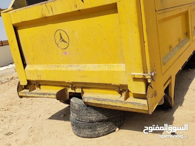 Box Mercedes Benz 2017 in Zarqa