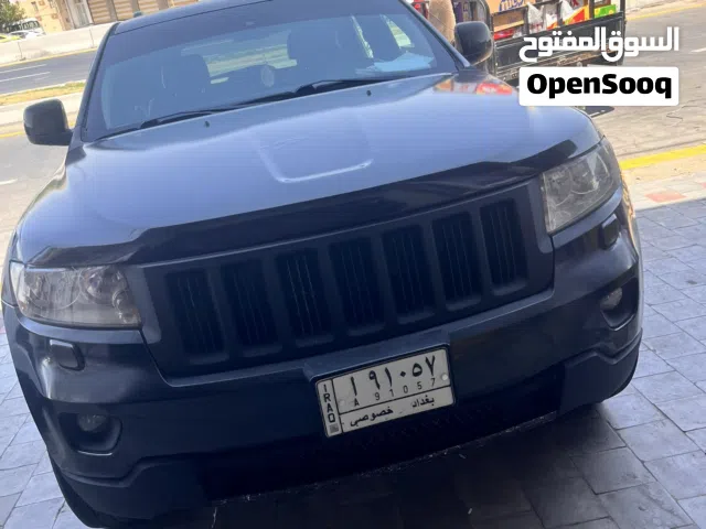 2011 جيب جراند شيروكى Laredo