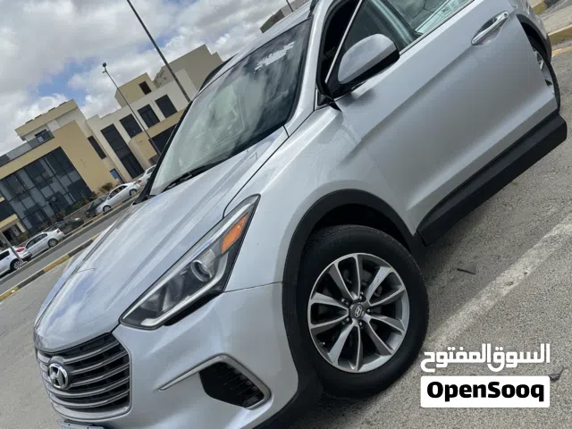 Used Hyundai Santa Fe in Tripoli
