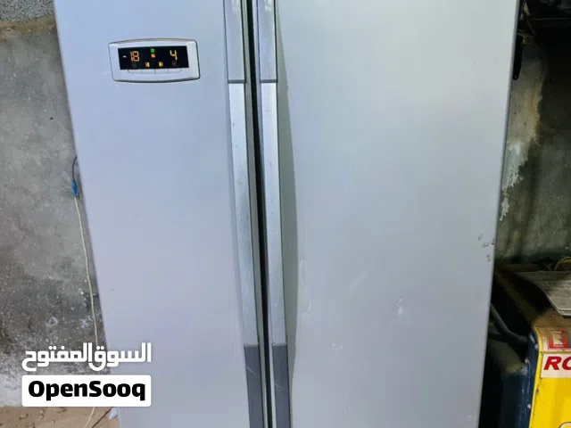 ثلاجه بيكو بخاريه بابين شغاله عيب لا وبضمان...