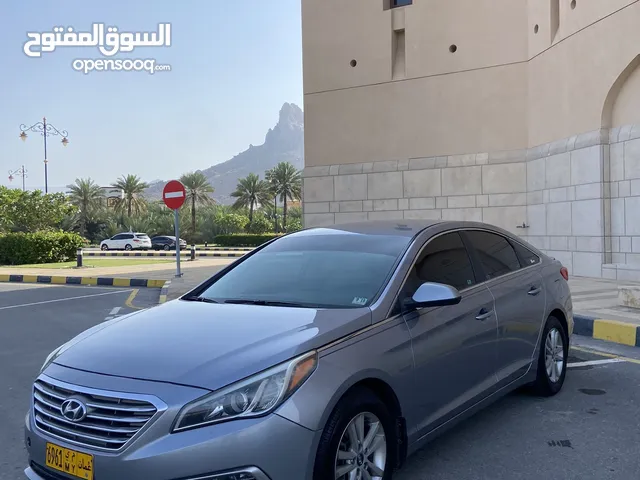 Used Hyundai Sonata in Al Dakhiliya