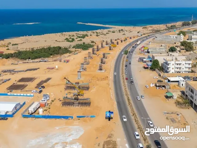 بالقرب من شاطئ البحر ((مستشفي القلب_تاجوراء))