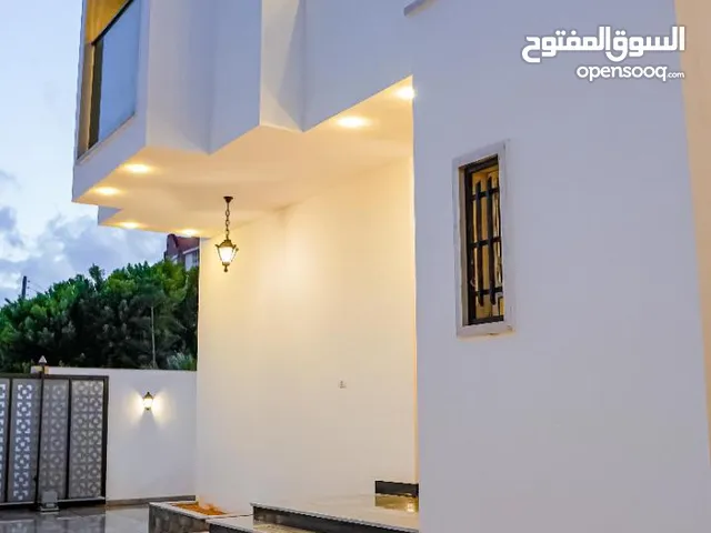 391 m2 3 Bedrooms Villa for Sale in Tripoli Tajura