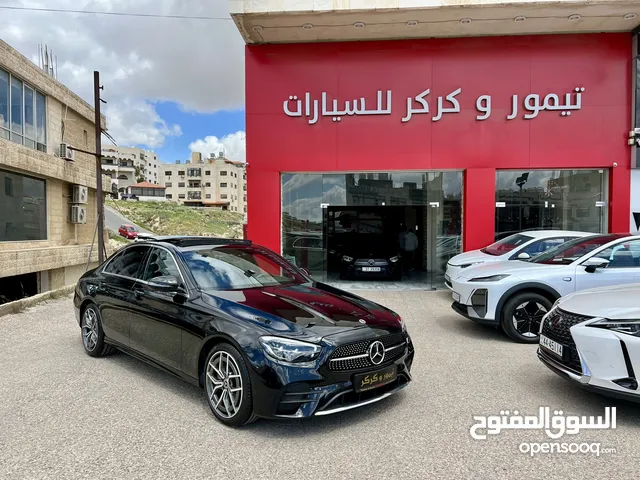 مرسيدس E200 AMG كت بانوراما اسود 2022 اضافات مميزة وارد المانيا بحالة الزيرو