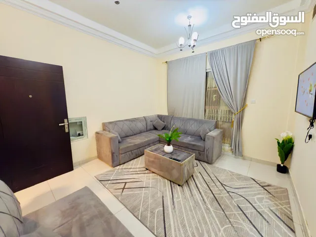 في عجمان بدوون عموولة للايجار شقة غرفتين وصالة مفروش جديد شامل الفواتير بأرخص الأسعار 4300 درهم فقط