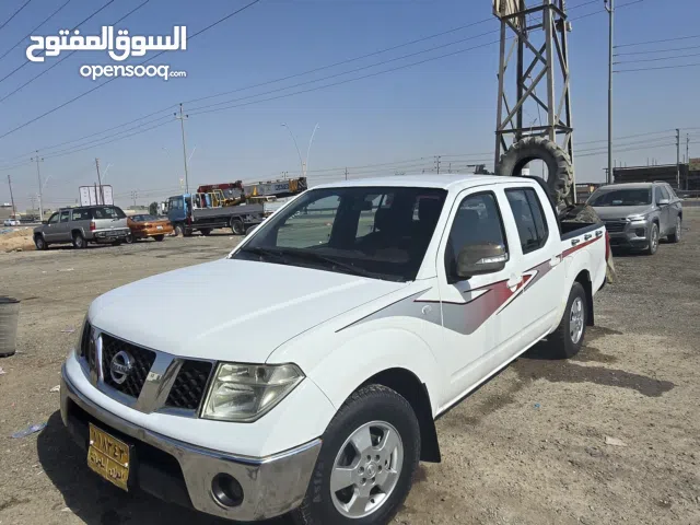 نيسان نيفاره للبيع السياره نضيفه رقم سليمانه سنويه منتهيه مكينه وكير ذهب السياره جاهزه من كلشي