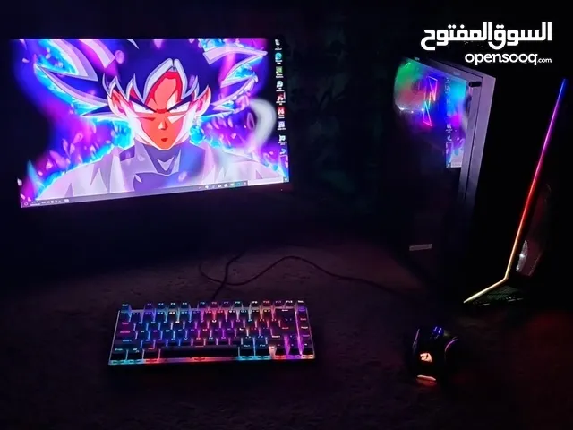 تجميعة مع شاشة وماوس وكيبورد التفاصيل في الوصف