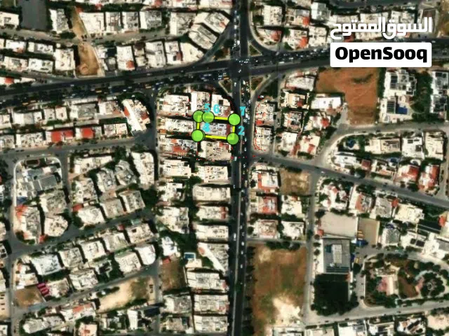 حصة من مجمع تجاري للبيع  شارع الجاردنز