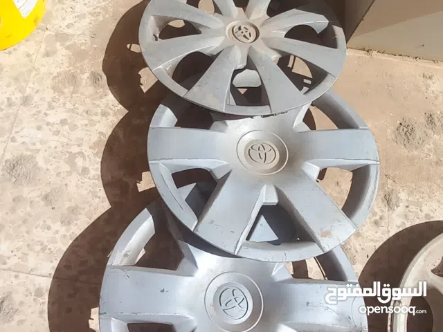متوفر غطاء اطار للبيع موجود للسيارات الرينو تويوتا و لكسز
