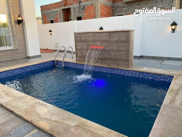 300 m2 5 Bedrooms Villa for Rent in Tripoli Al-Baesh