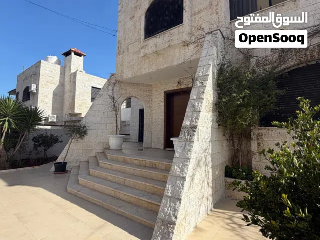 325 m2 3 Bedrooms Villa for Sale in Amman Deir Ghbar