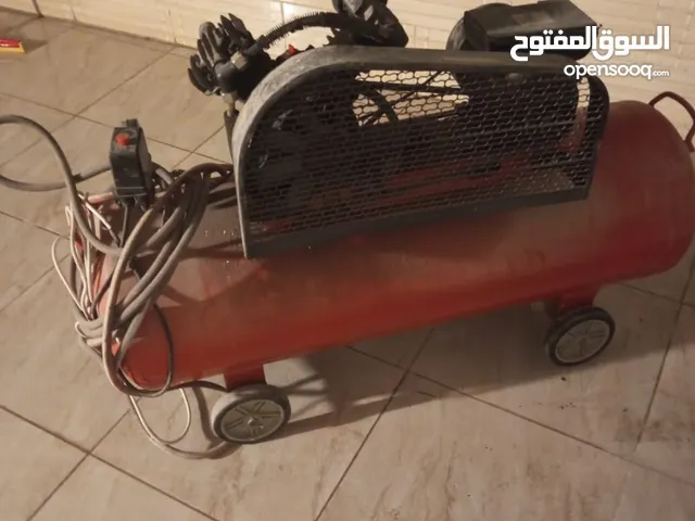 كومبريسة هواء كبيرة مستعملة بحالة الوكالة