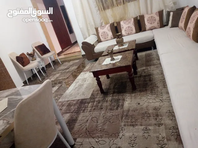 195 m2 4 Bedrooms Townhouse for Sale in Tripoli Ain Zara