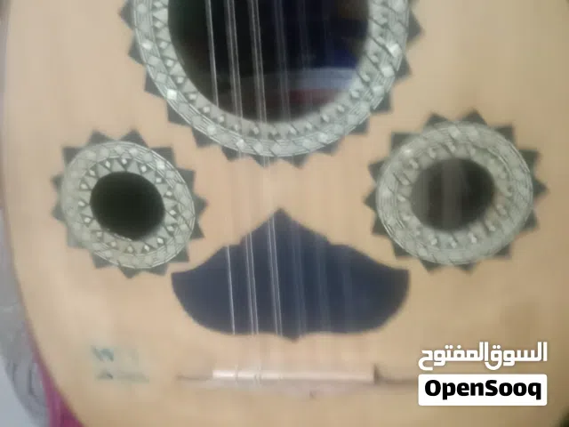 عود مصري محمد امين حجم كبير قديم ممتاز جدا صوت شرقي بحت......................  ...........         .