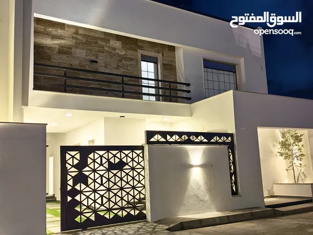 450m2 3 Bedrooms Villa for Sale in Tripoli Al-Serraj