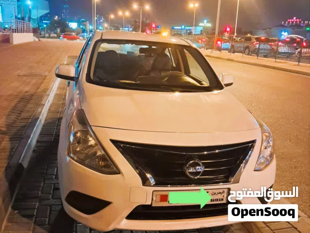 2020 نيسان صني Standard