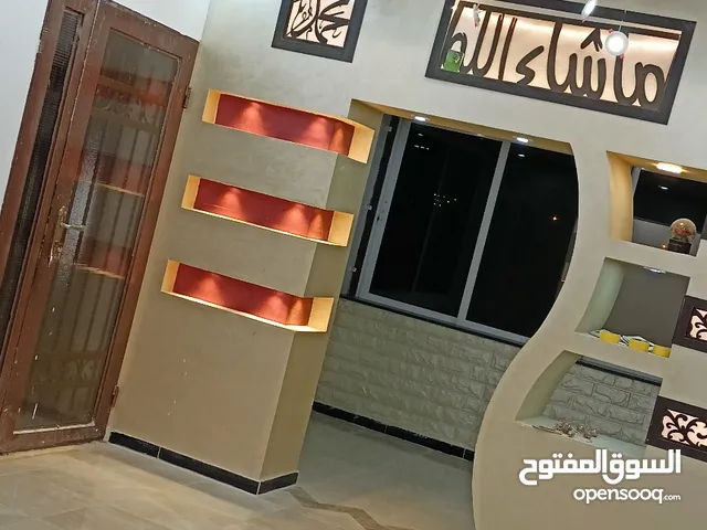 150 m2 4 Bedrooms Apartments for Sale in Mafraq Al-Hay Al-Hashmi