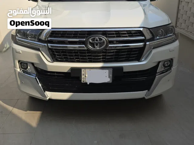 تويوتا لاندكروزر 2021 بغداد ابيض