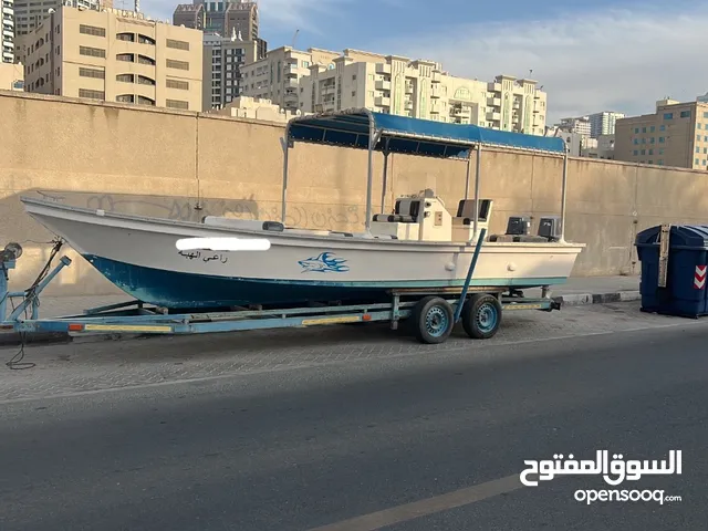 للبيع طراد رانر 26 قدم بدون محركات