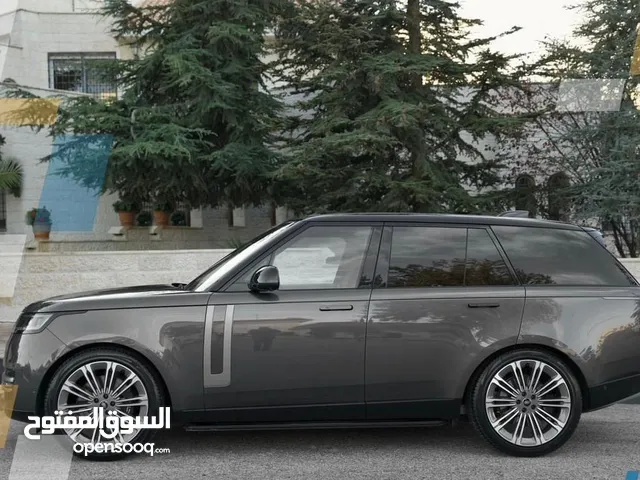 SUV Land Rover in Amman