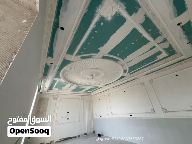 كادر متخصص لعمل جميع انواع الديكورات الداخليه والواجهات بأنسب الاسعار