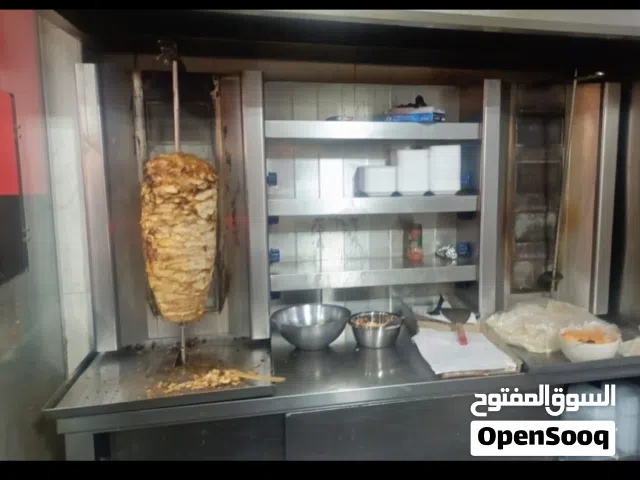 مكينة شاورما للبيع شغاله ممتاذه  دبل