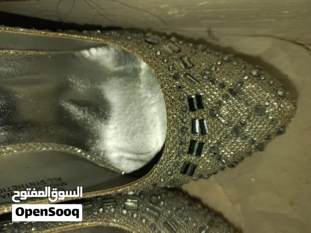 حذاء نسائي للمناسبات