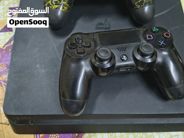 بلايستيشن 4 بحالة ممتازة للبيع