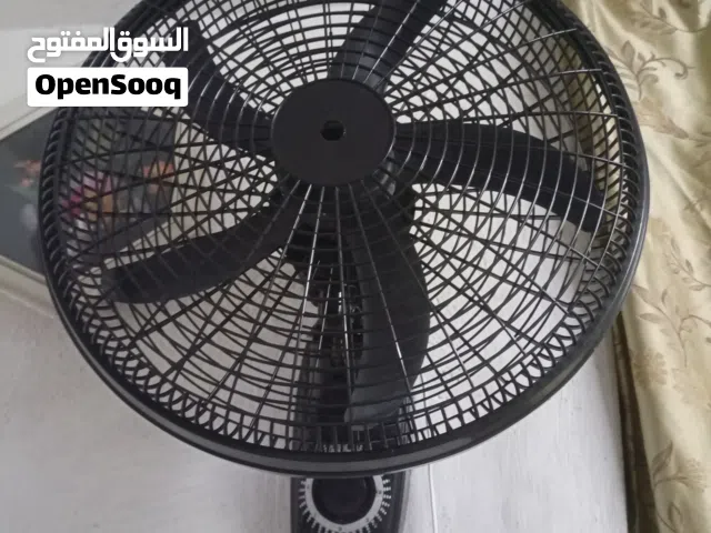 مروحتين حائط ومروحة استاند جديده