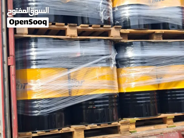 السلام عليكم متوفره حاوية 20 قدم  زيت مخصص للآلات والمعدات الثقيلة