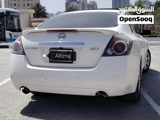 2008 نيسان التيما SL