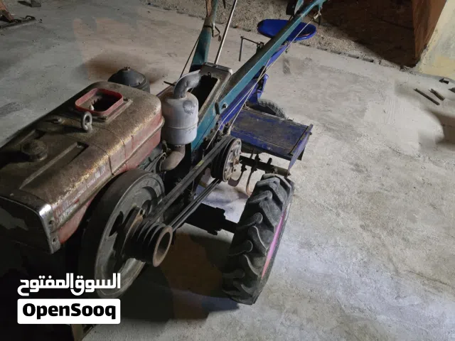 حراثه زراعيه فيها قوه وعزم كبير  ب 300 ريال