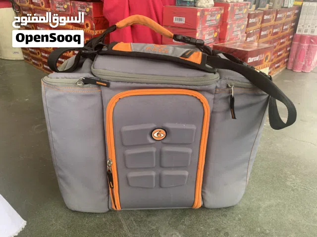 شنطه لحفظ الطعام للنادي