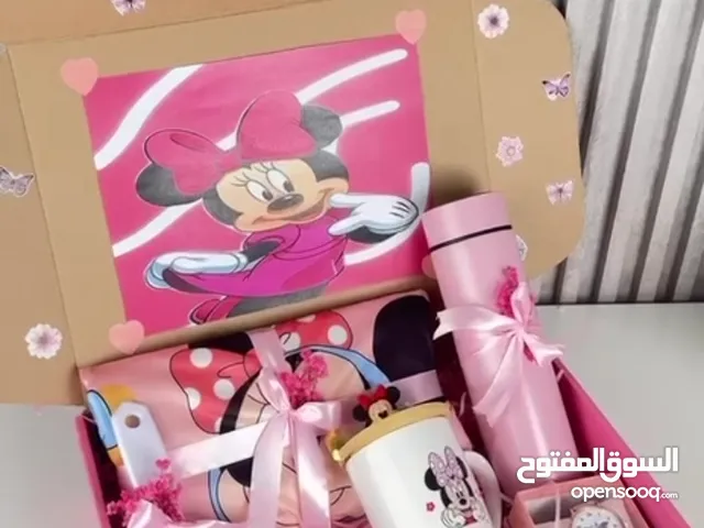 *فلتقع بالحب مع شخصاً يرى أن حزنك هو أكبر مصائ* مكونات البوكس بيجامة ميكي ثلاث قطع