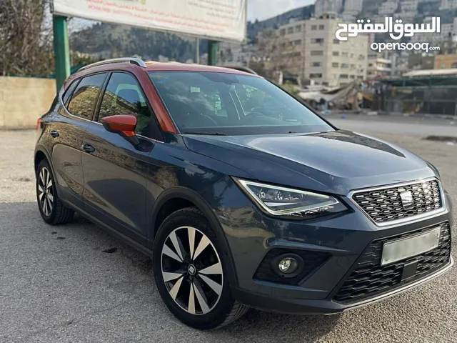 سيات ارونا لون مميز للبيع