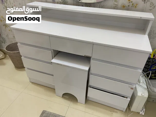 تسريحه+كرسي للبيع