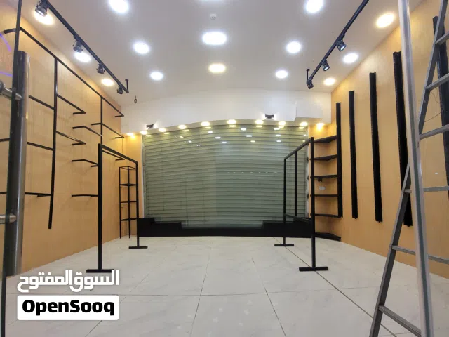 محل ملابس جاهز (نقل قدم) بسعر عرررررطه – موقع مميز في كايرو مول- شارع الخمسين