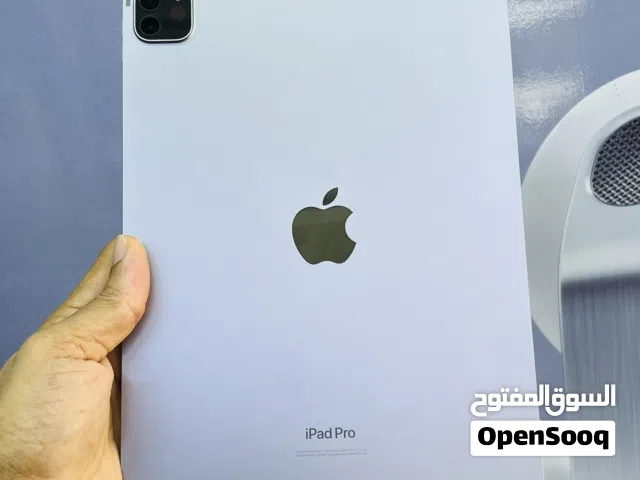 iPad Pro(M2 4th Generation 11inch) 256gb Shop Warranty One Month it's Very Clean Good Condition 100%