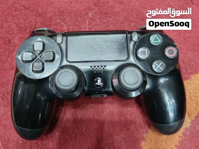 للبيع يد ps4 اصلي بحاله ممتازه