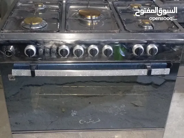 طباخ مصري فرش كامل ونضيف وشغال