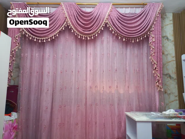 بردايه لون زهري طبقتين وطبقه بحرات معها 3 جسور وديكور جبصين