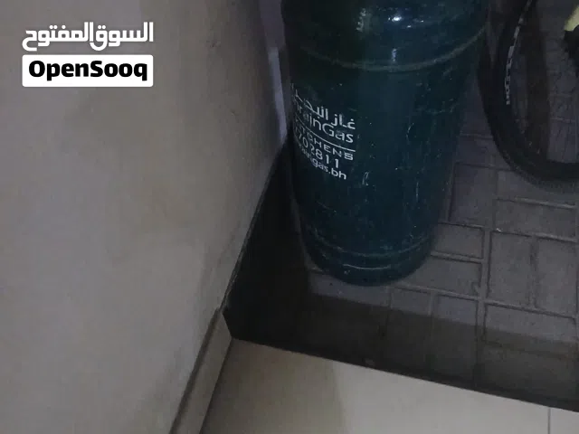 Bahrain gas cylinder with new regulator