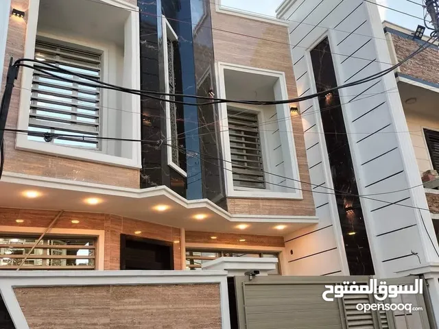 320 m2 4 Bedrooms Townhouse for Sale in Baghdad Jihad