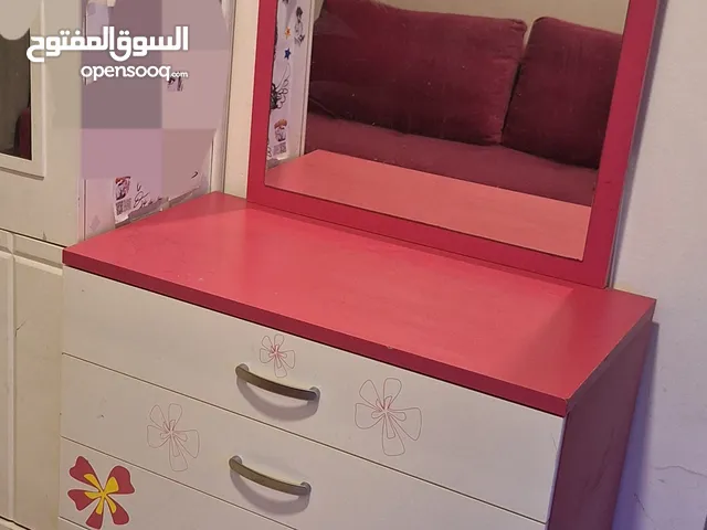 Hair dressing unit تسريحة اربع ادراج و مراية كبيرة