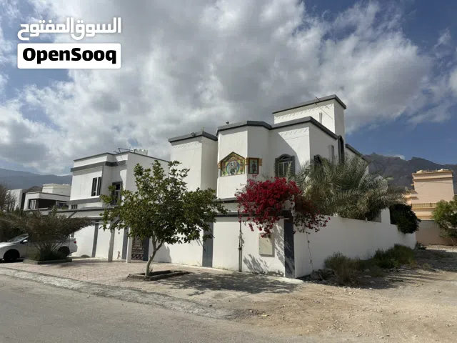 255 m2 More than 6 bedrooms Townhouse for Sale in Al Dakhiliya Sumail