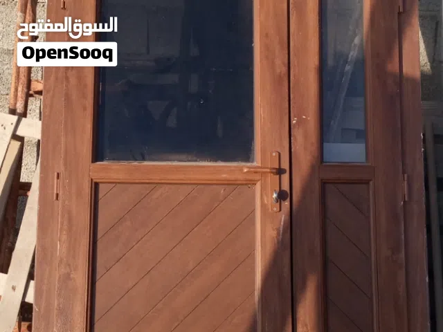 باب بي في سي خشبي