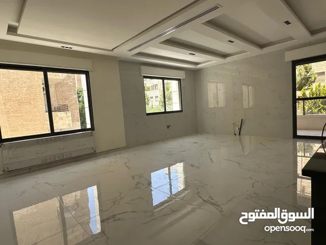 235 m2 4 Bedrooms Apartments for Sale in Amman Khalda