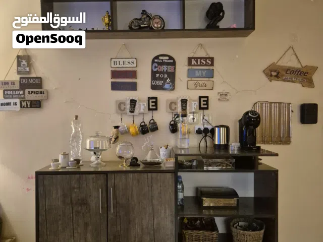 للبيع كورنر كوفي نظيف