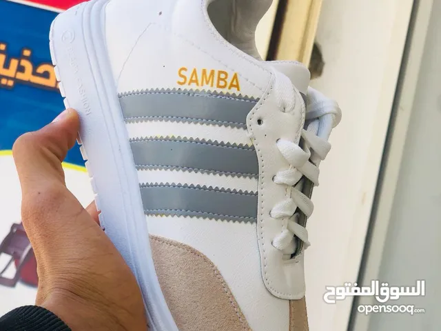 White Comfort Shoes in Benghazi