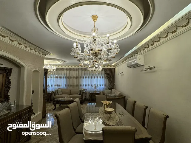 205 m2 4 Bedrooms Apartments for Sale in Amman Daheit Al Rasheed